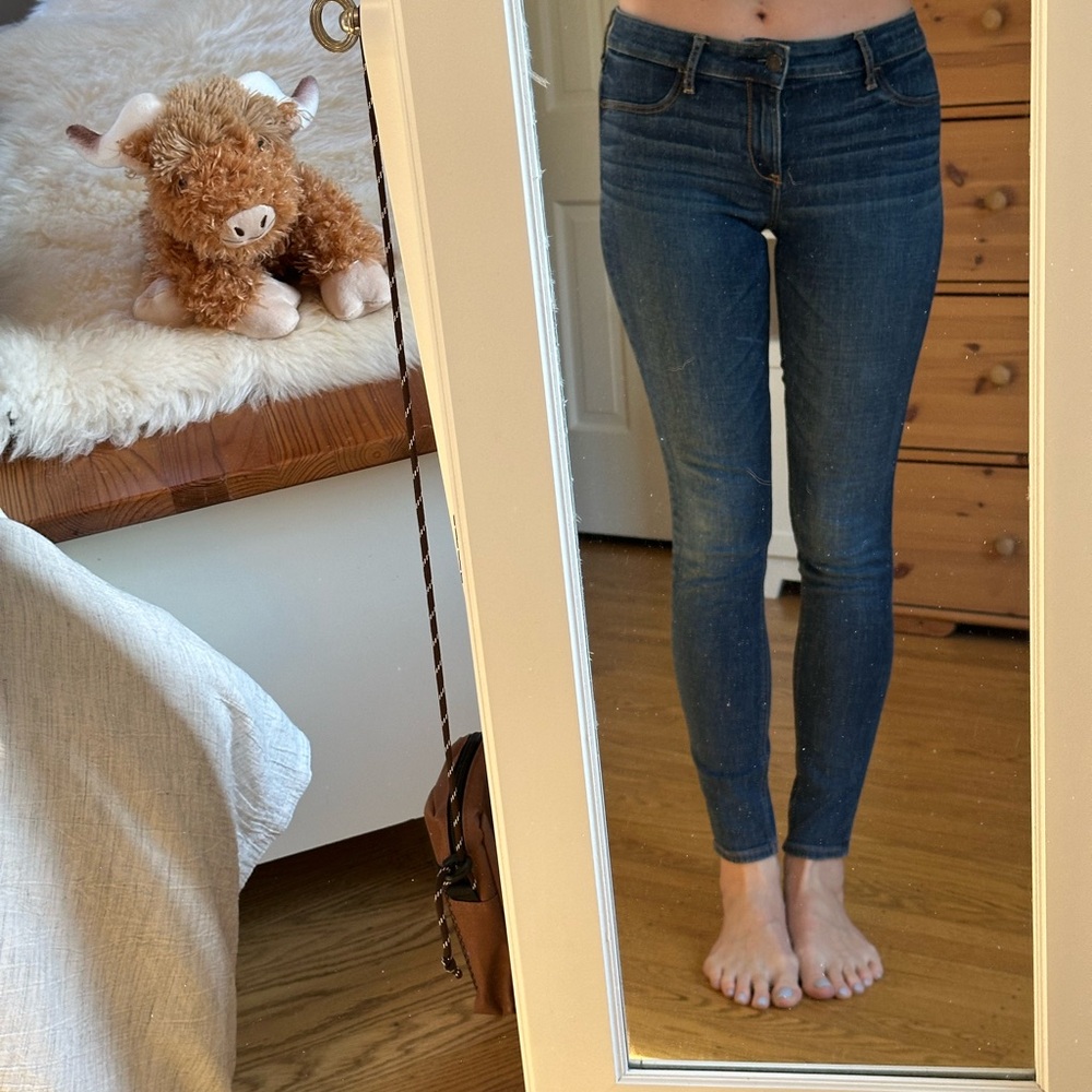 Abercrombie & Fitch Dark Blue Skinny Jeans